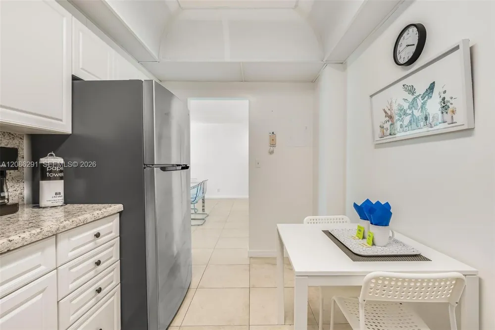 3801 S Ocean Dr #9T Hollywood, FL 33019