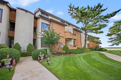 123 Wahoo Drive