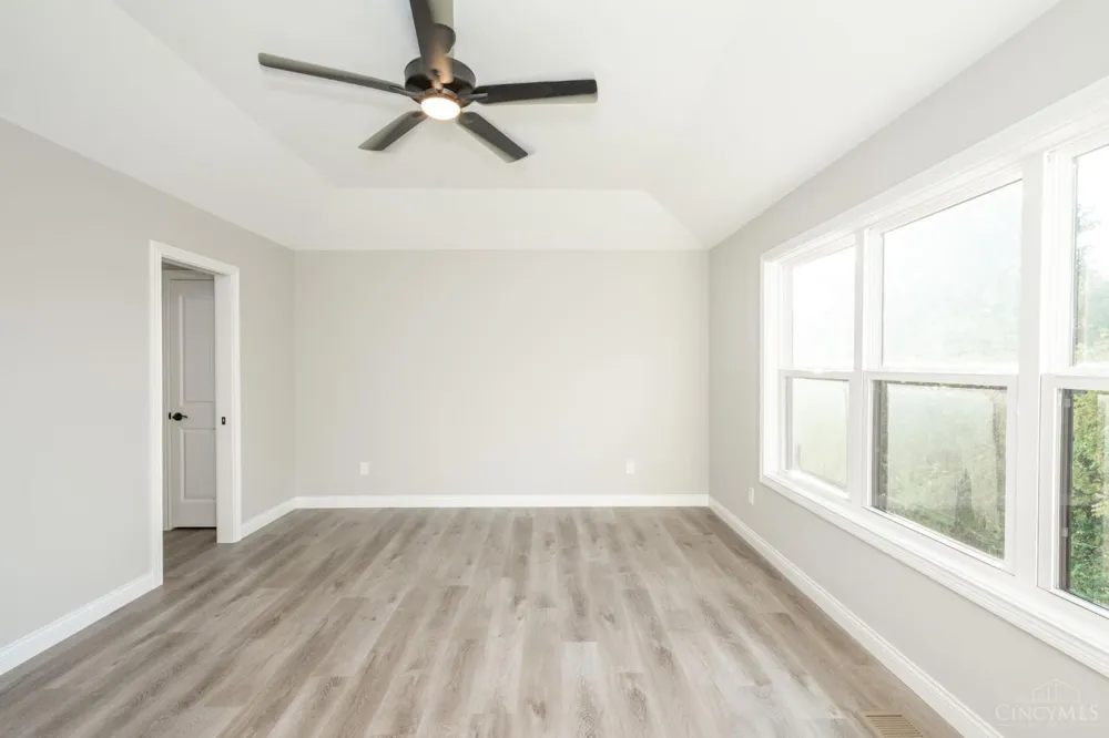 1319 Peregrine Way Hamilton, OH 45013
