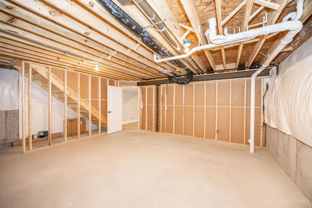 1319 Peregrine Way Hamilton, OH 45013