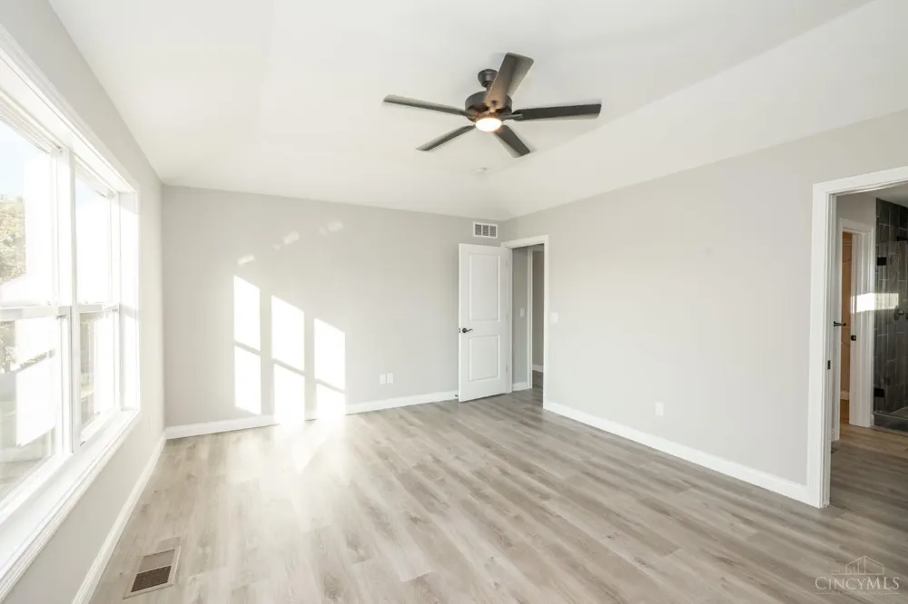 1319 Peregrine Way Hamilton, OH 45013