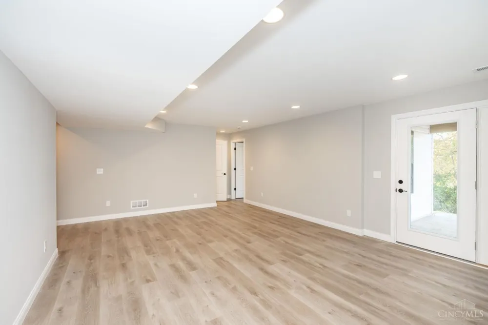 1319 Peregrine Way Hamilton, OH 45013