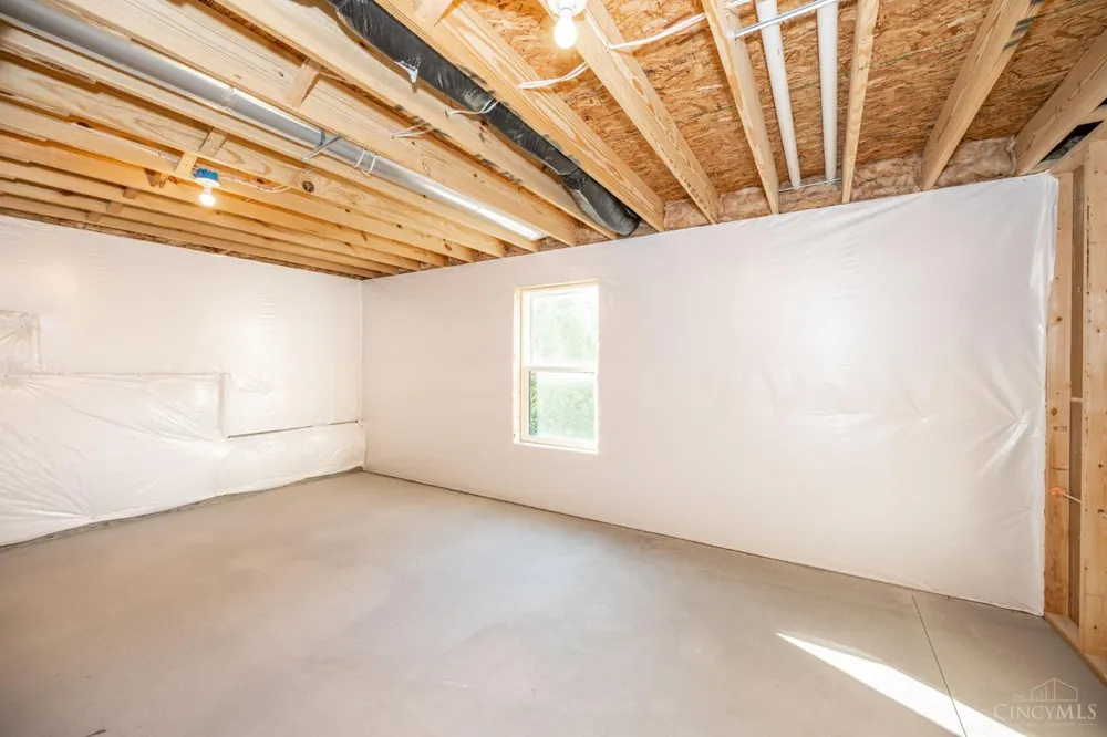 1319 Peregrine Way Hamilton, OH 45013