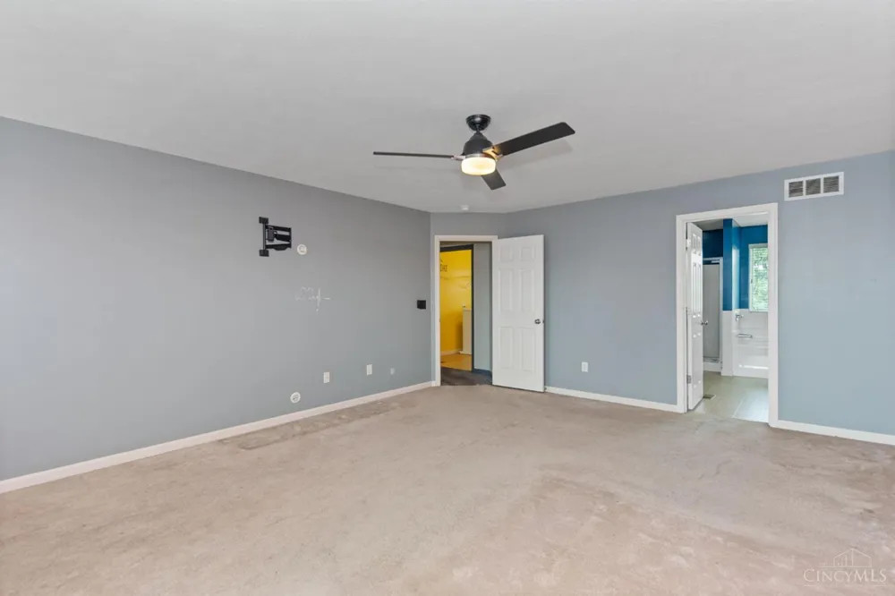 3122 Village View Lane Hamilton, OH 45152