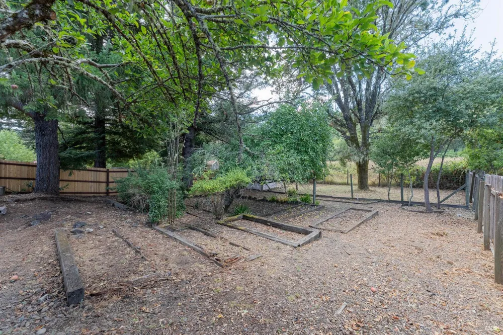 10755 Mobile Village Way ##23 Willits, CA 95490