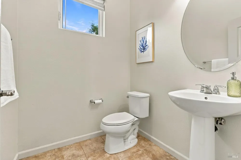 634 Jade Street Petaluma, CA 94952