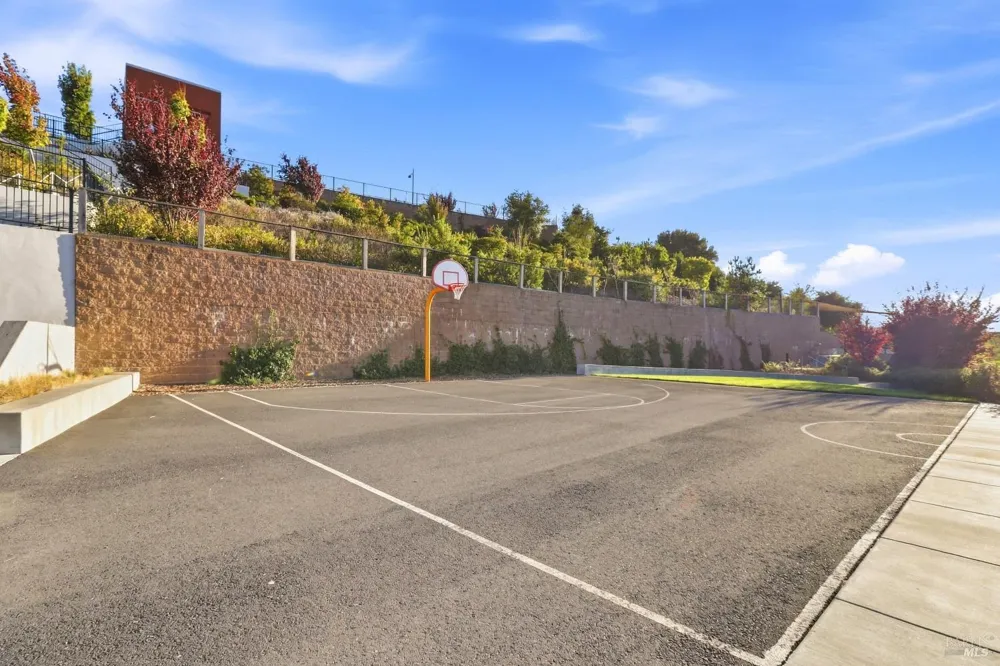 634 Jade Street Petaluma, CA 94952