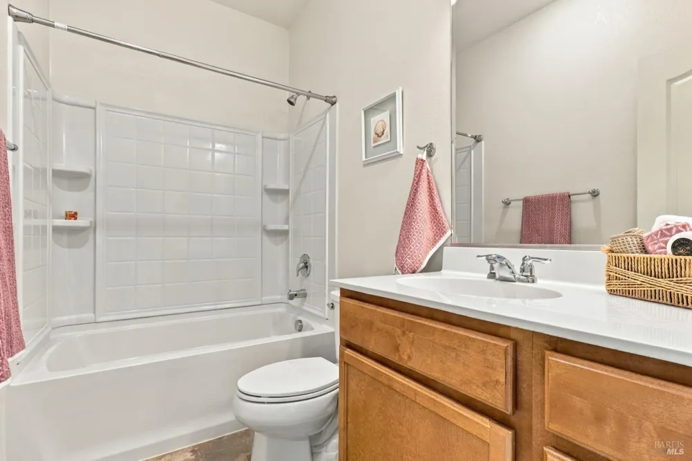 634 Jade Street Petaluma, CA 94952
