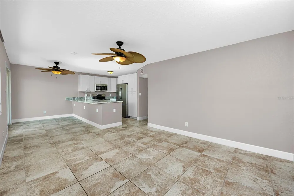 10379 PARADISE BOULEVARD #35 Treasure Island, FL 33706