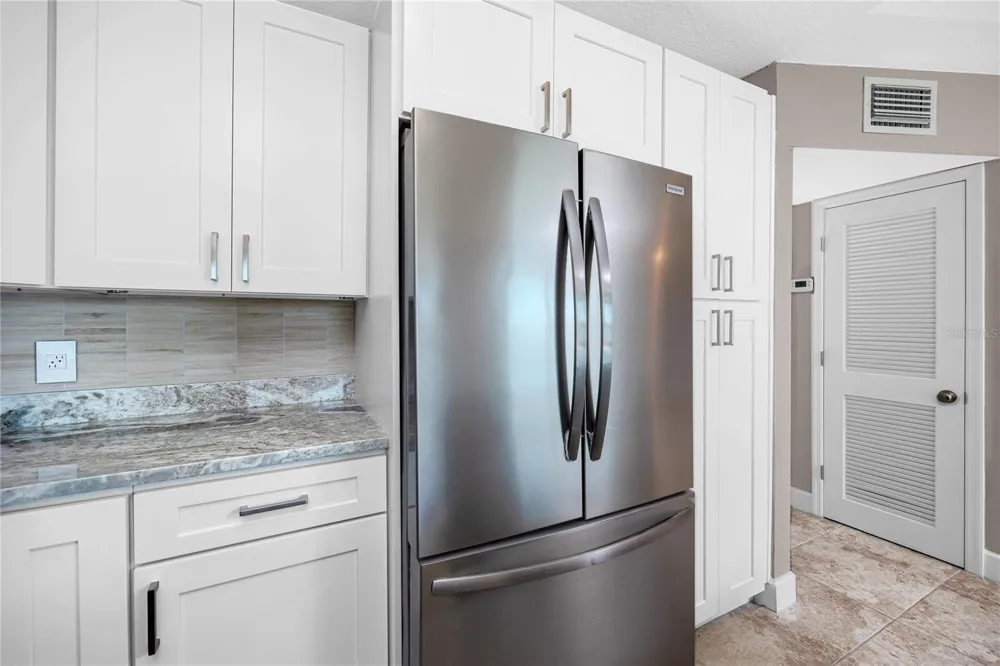 10379 PARADISE BOULEVARD #35 Treasure Island, FL 33706