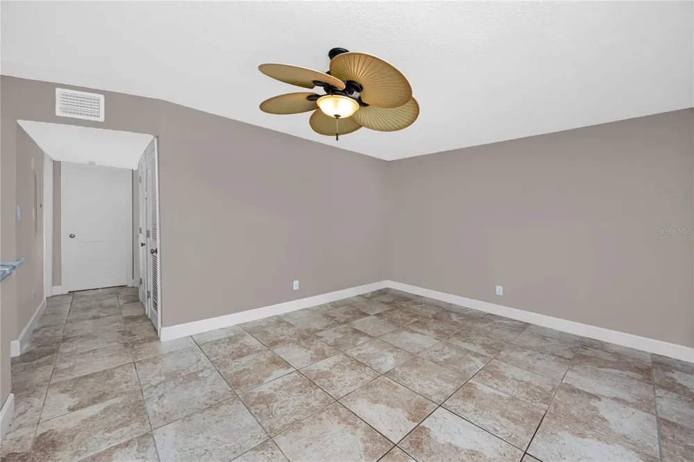 10379 PARADISE BOULEVARD #35 Treasure Island, FL 33706