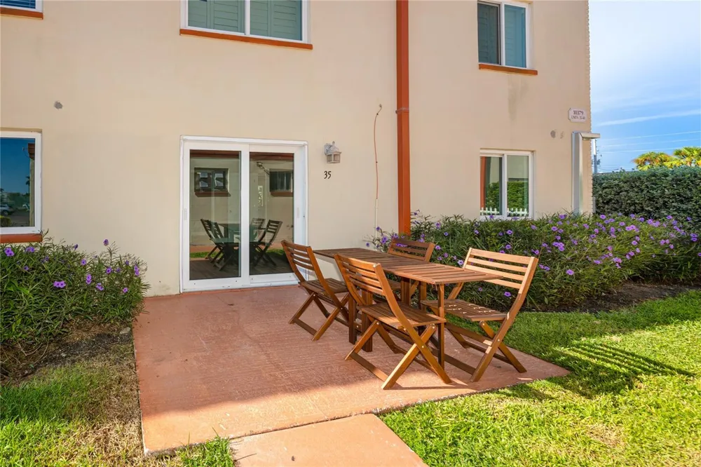 10379 PARADISE BOULEVARD #35 Treasure Island, FL 33706