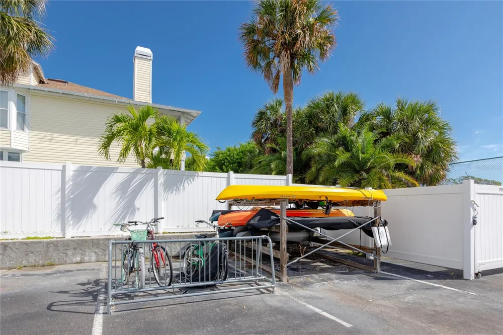 10379 PARADISE BOULEVARD #35 Treasure Island, FL 33706