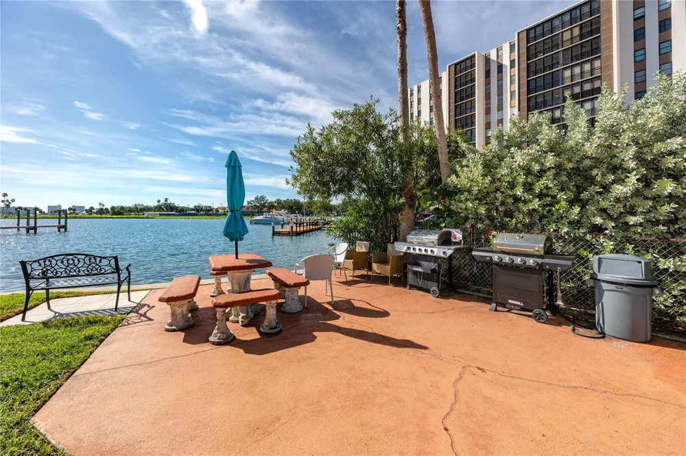 10379 PARADISE BOULEVARD #35 Treasure Island, FL 33706