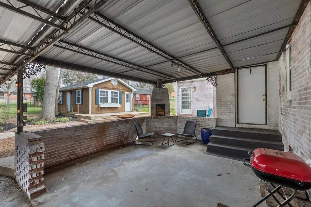 805 Woodland Drive Lebanon, TN 37087