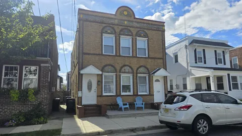 112 N Avolyn Ave