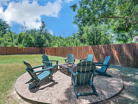712 Hines Avenue Waco, TX 76706