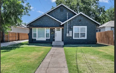 712 Hines Avenue