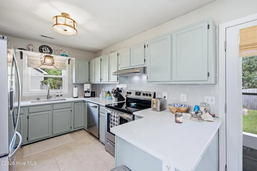 4415 Woodcroft Court Wilmington, NC 28405
