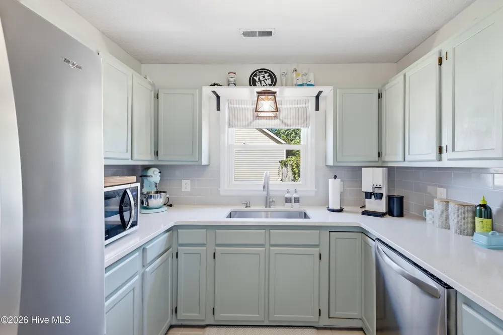 4415 Woodcroft Court Wilmington, NC 28405