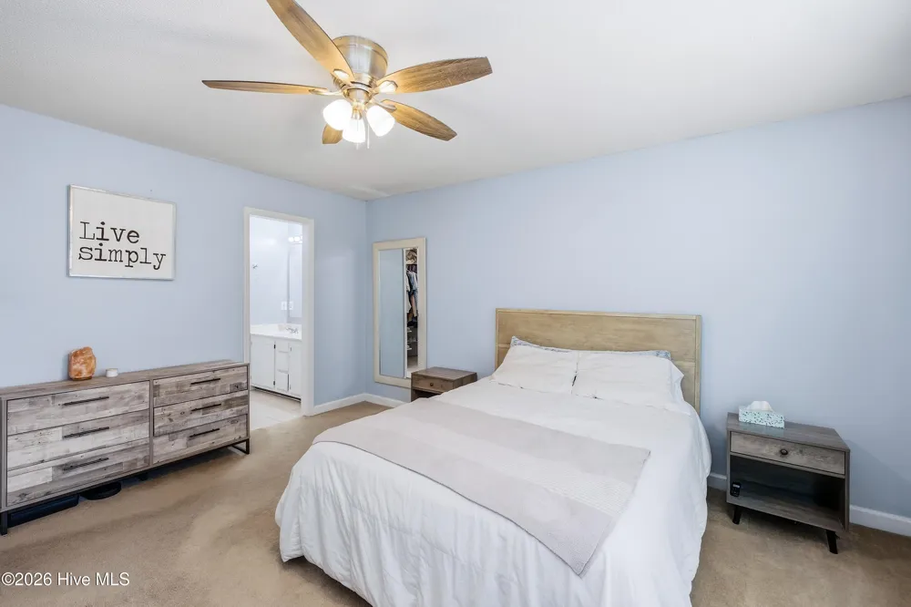 4415 Woodcroft Court Wilmington, NC 28405