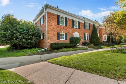 1460 Trailwood Path