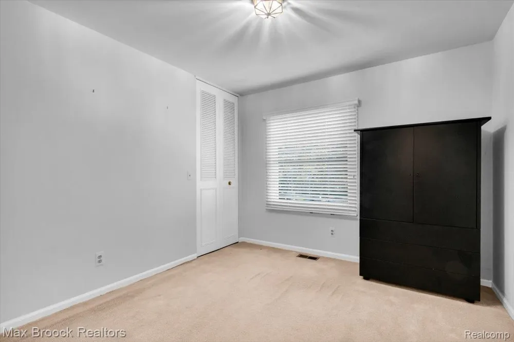 1460 Trailwood Path Bloomfield Charter Township, MI 48301