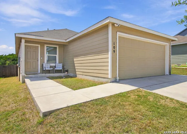 109 KAYDEN CT Marion, TX 78124