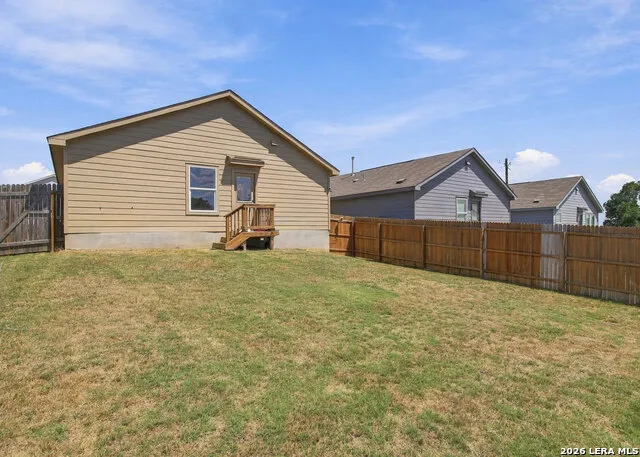 109 KAYDEN CT Marion, TX 78124