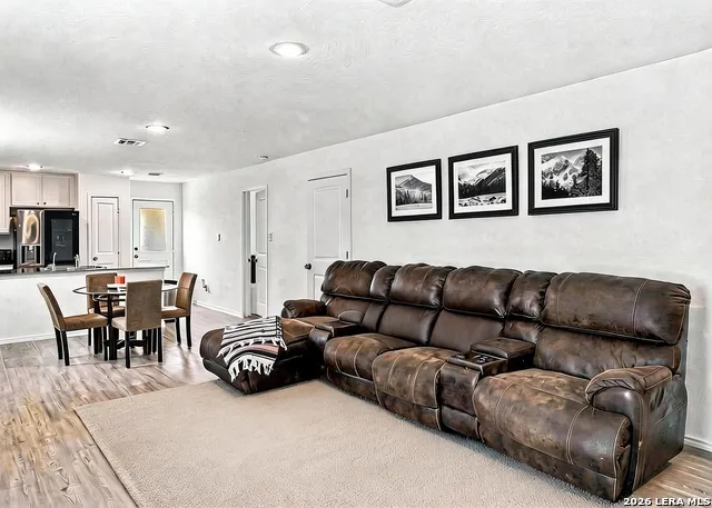 109 KAYDEN CT Marion, TX 78124