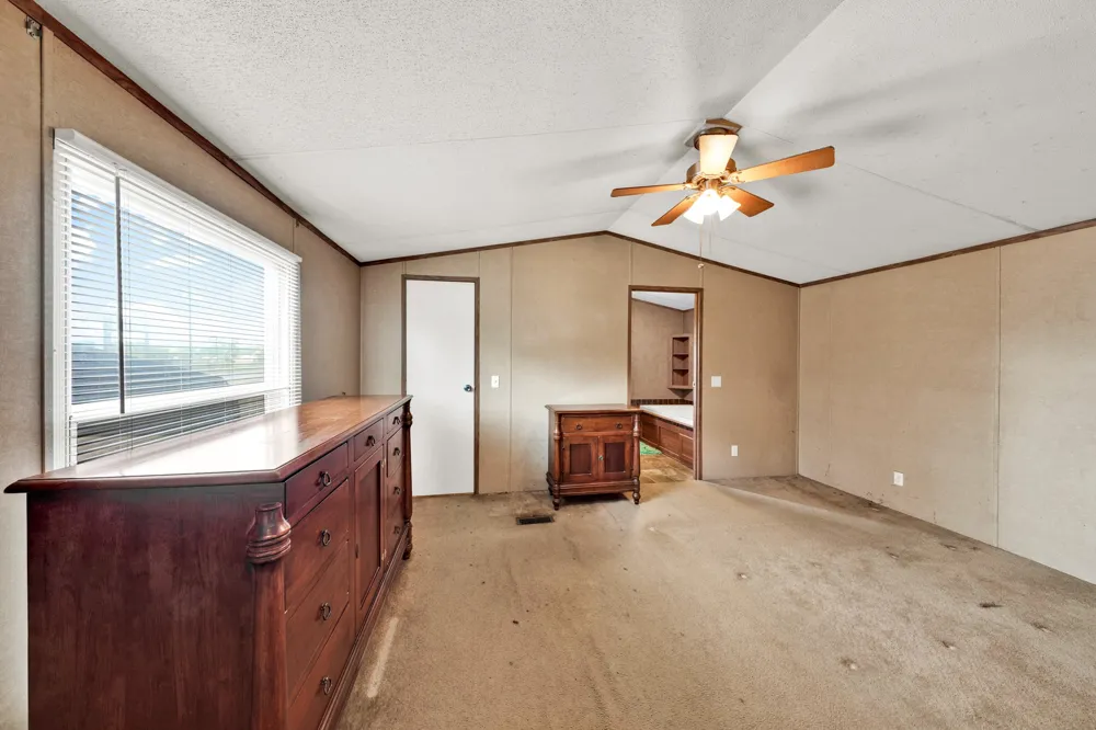121 Rs County Road 3317 Emory, TX 75440
