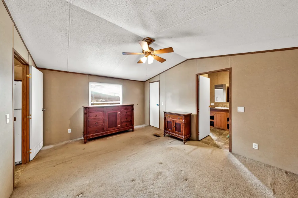 121 Rs County Road 3317 Emory, TX 75440