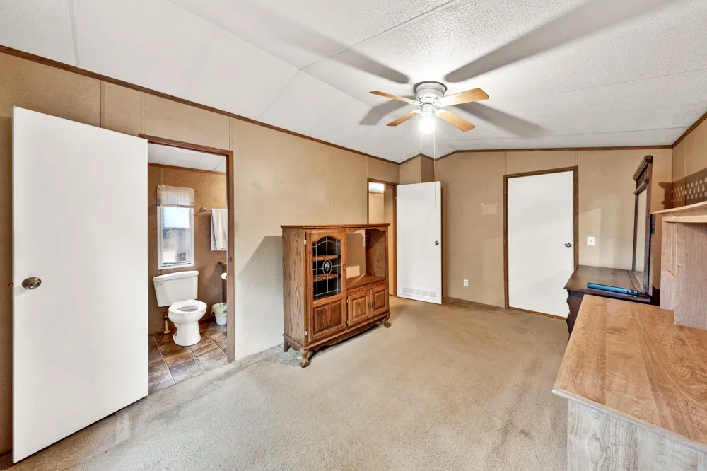 121 Rs County Road 3317 Emory, TX 75440