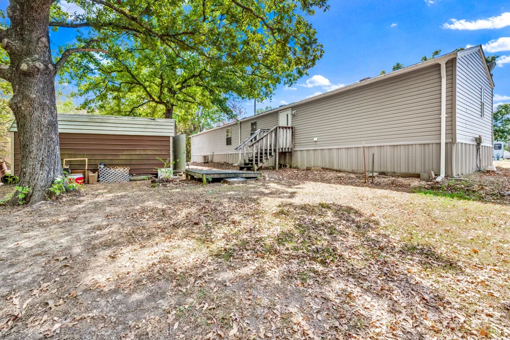 121 Rs County Road 3317 Emory, TX 75440