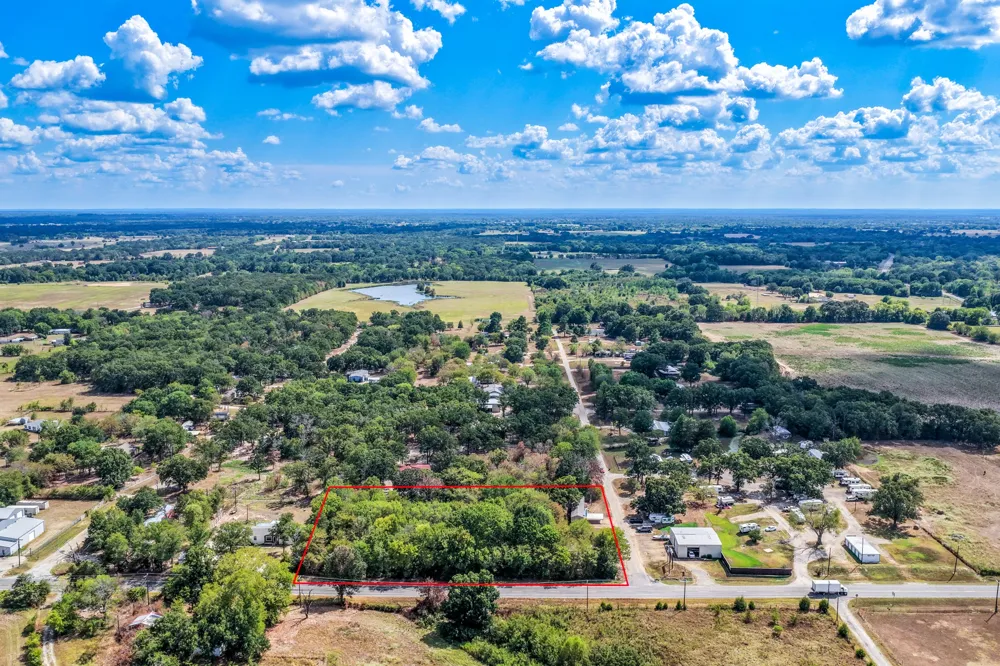 121 Rs County Road 3317 Emory, TX 75440