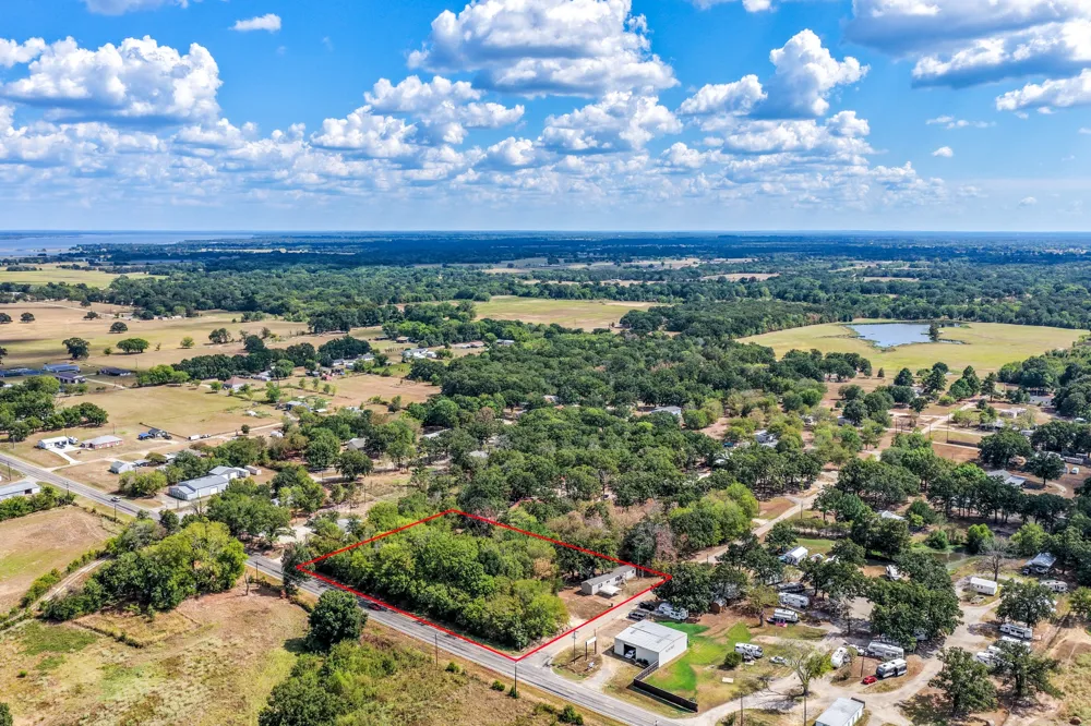 121 Rs County Road 3317 Emory, TX 75440