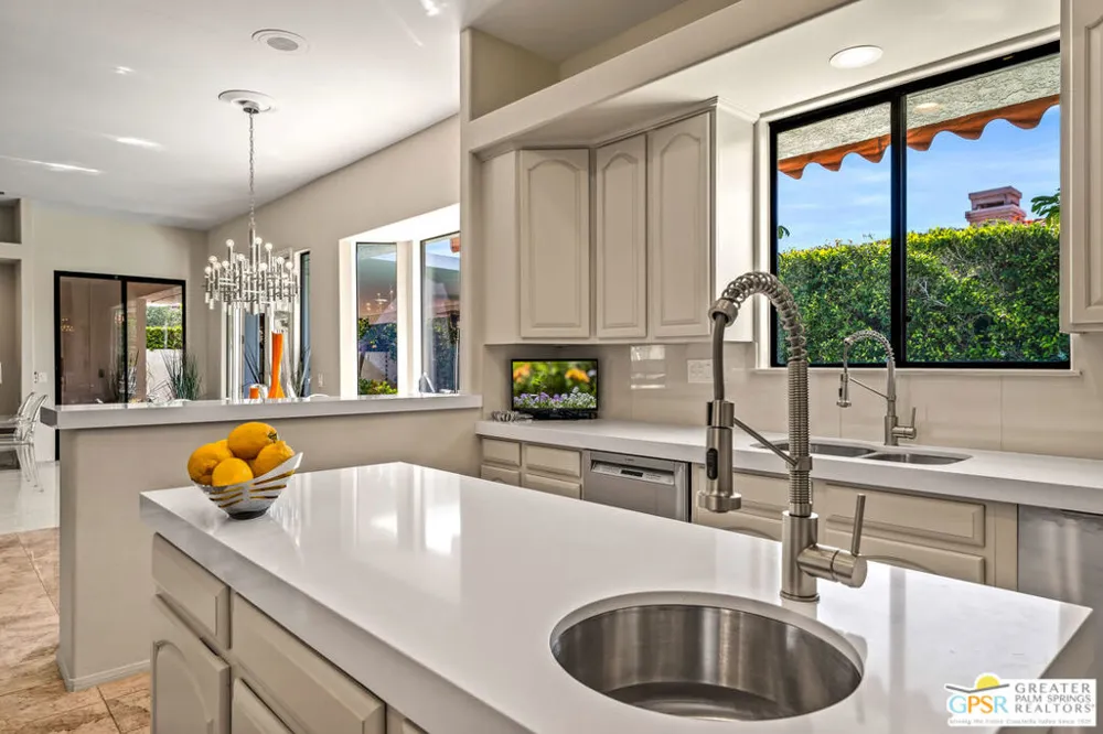 33 Del Rey Rancho Mirage, CA 92270
