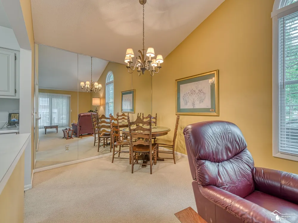 66 Linswood Drive Monroe City, MI 48162