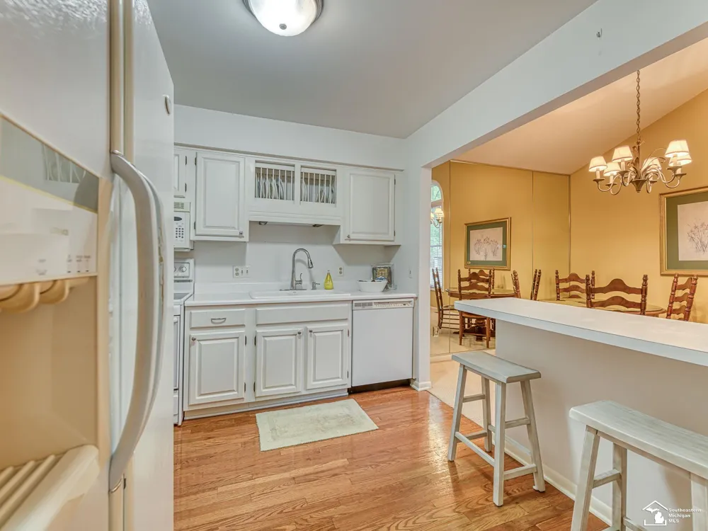 66 Linswood Drive Monroe City, MI 48162