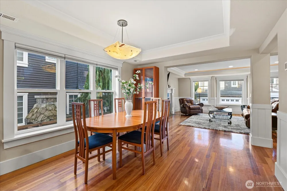 825 Kirkland Way Kirkland, WA 98033