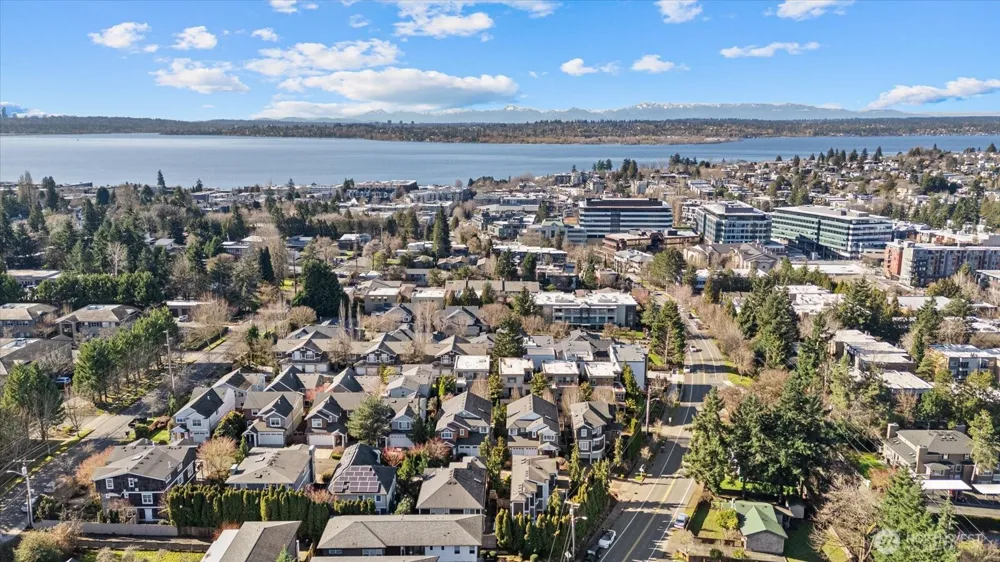 825 Kirkland Way Kirkland, WA 98033