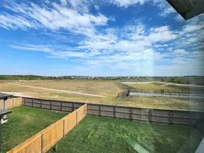 8211 Knoxville Trail Austin, TX 78744
