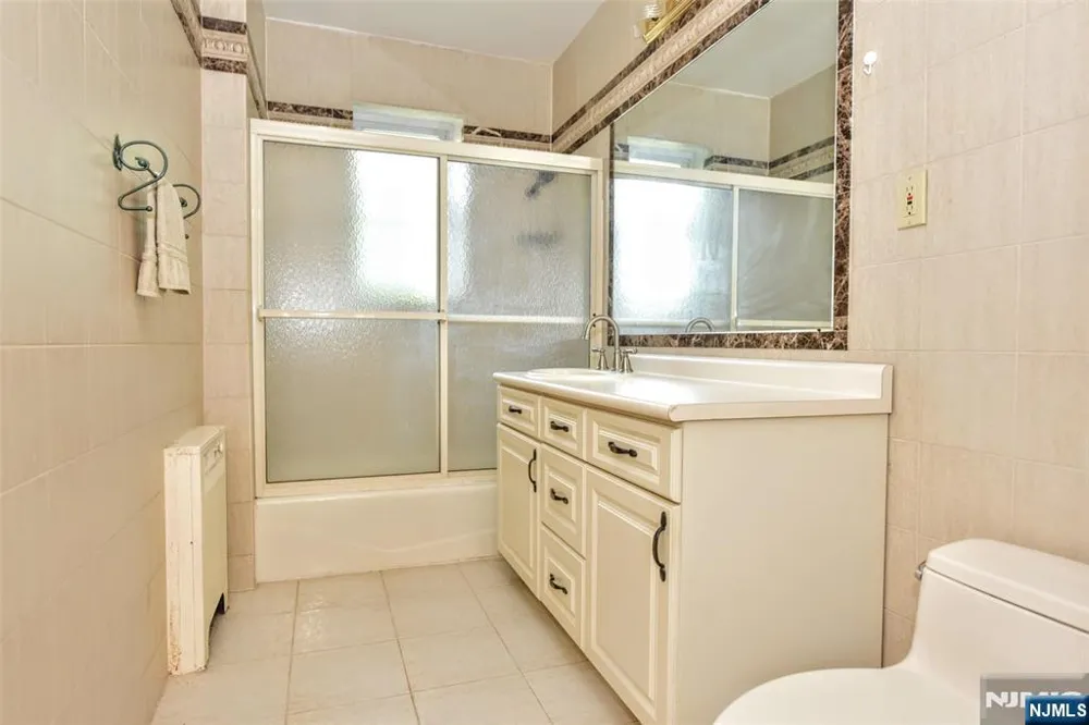 185 E Palisade Avenue B1B Englewood, NJ 07631
