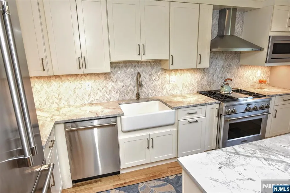 185 E Palisade Avenue B1B Englewood, NJ 07631