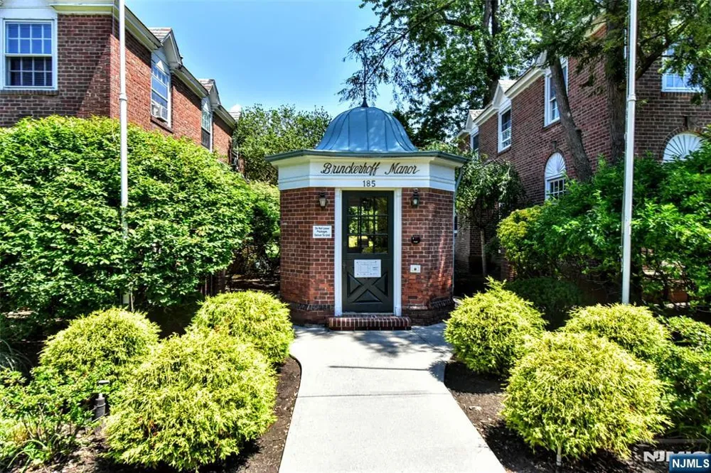 185 E Palisade Avenue B1B Englewood, NJ 07631