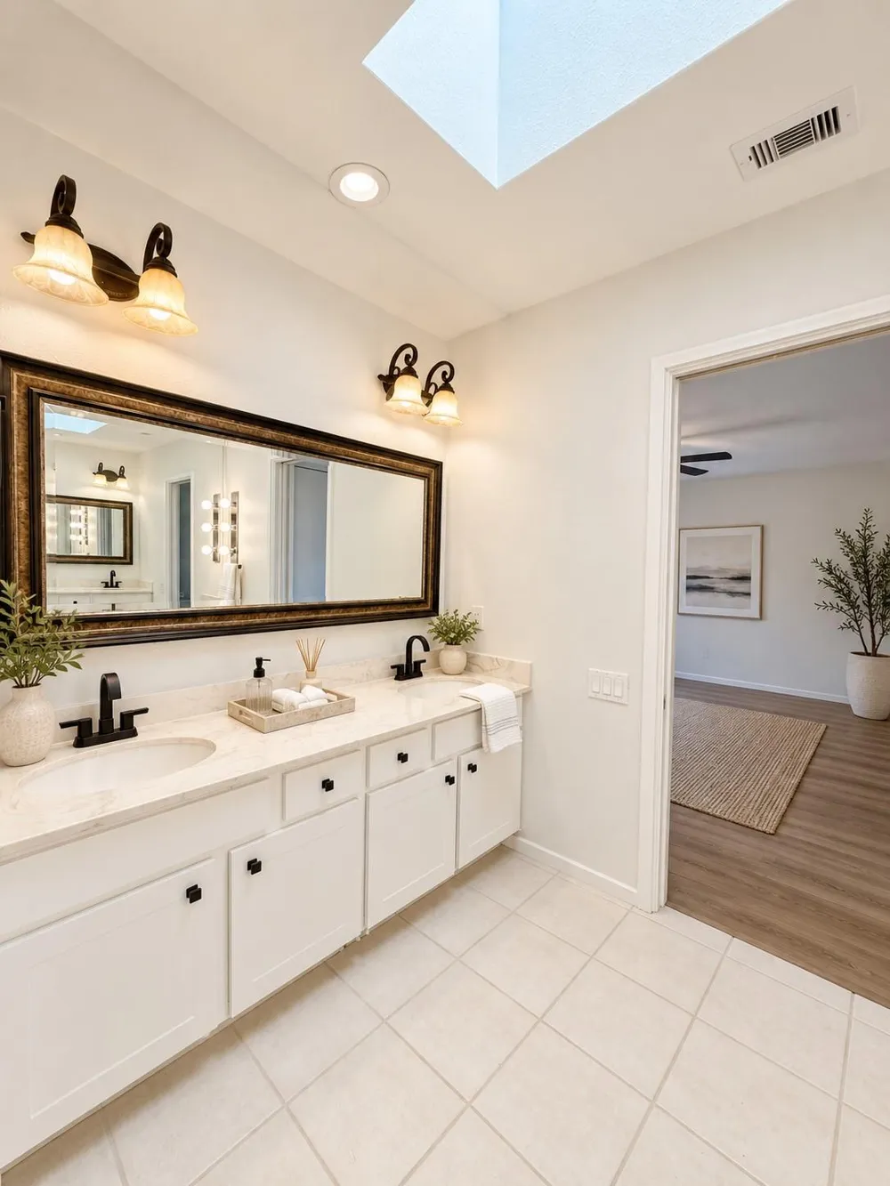 100 Litchfield Ln Houston, TX 77024