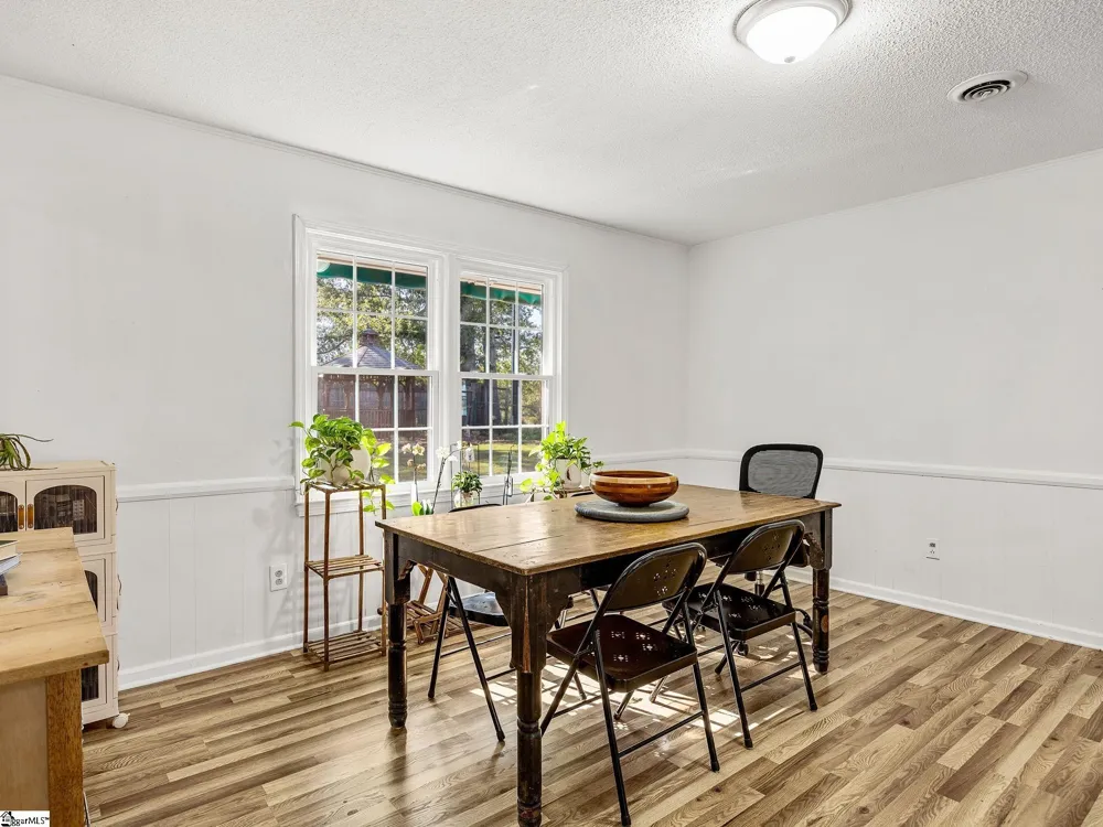 110 Coldspring Drive Spartanburg, SC 29301