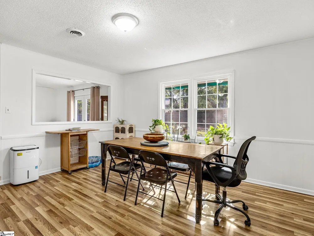 110 Coldspring Drive Spartanburg, SC 29301