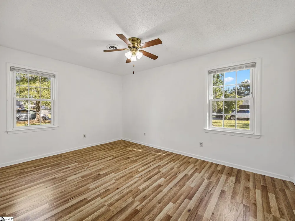 110 Coldspring Drive Spartanburg, SC 29301