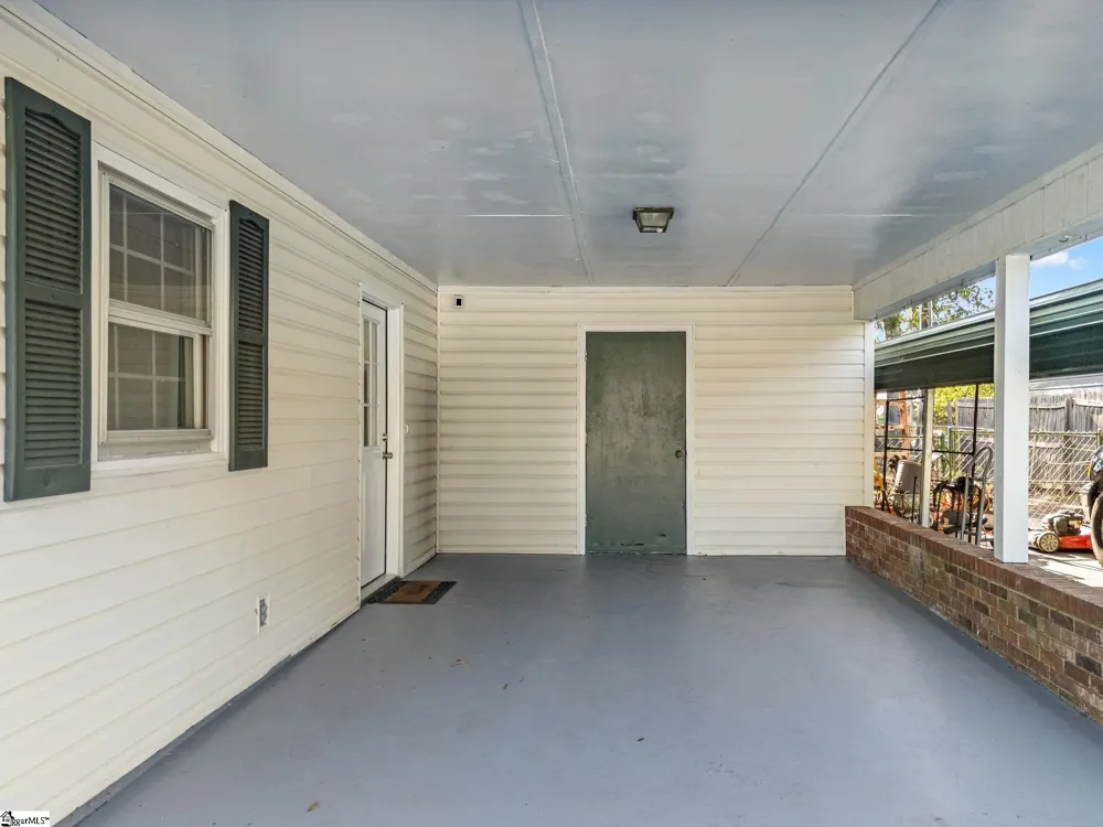 110 Coldspring Drive Spartanburg, SC 29301